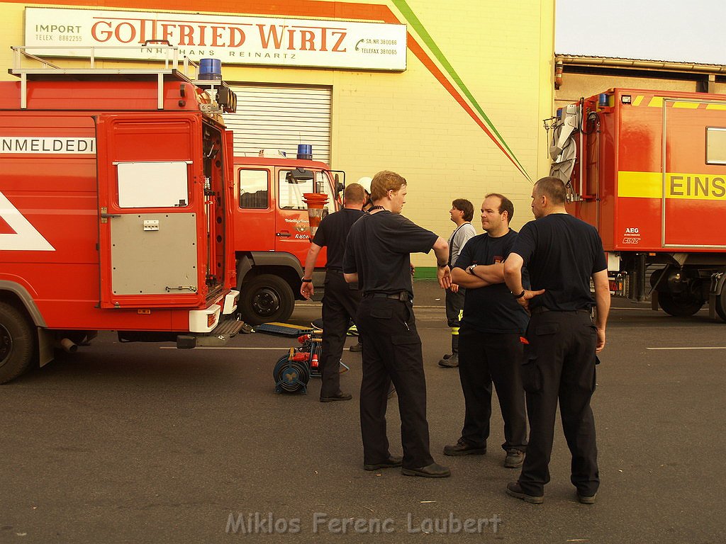 Grossbrand Halle auf dem Grossmarkt Koeln P948.JPG